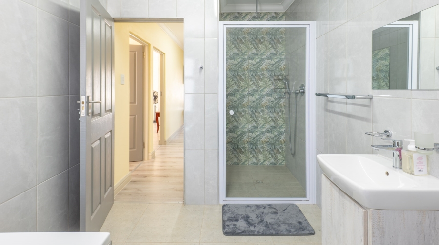 12 Bedroom Property for Sale in Agulhas Western Cape